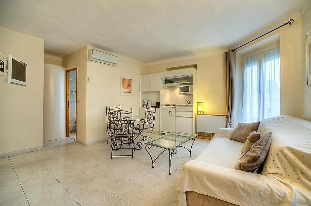 Residence Chryseis Cannes 0*,  France