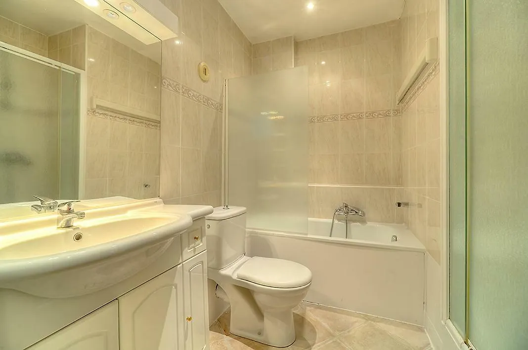 Apartment Residence Chryseis Cannes